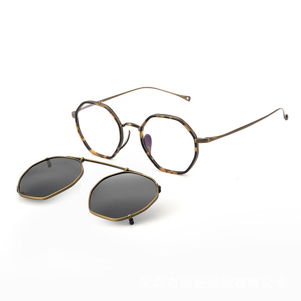 Daly Titanium Vintage Eyeglasses Frame With Sunglasses Clips