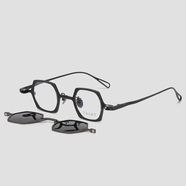 Luz Titanium Vintage Eyeglasses Frame With Sunglasses Clips
